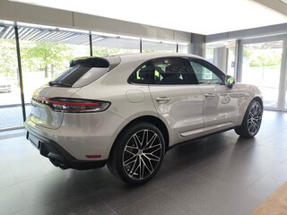 2026 Porsche Macan I Рестайлинг 2, серый, 11890000 рублей, вид 5