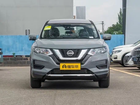 2026 Nissan X-Trail III Рестайлинг 2, серебристый, 2390000 рублей, вид 2