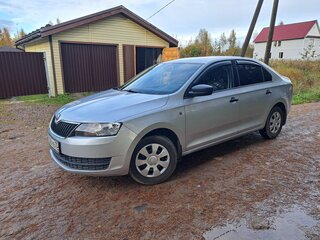 2017 Skoda Rapid I Рестайлинг, серебристый, 1150000 рублей, вид 1