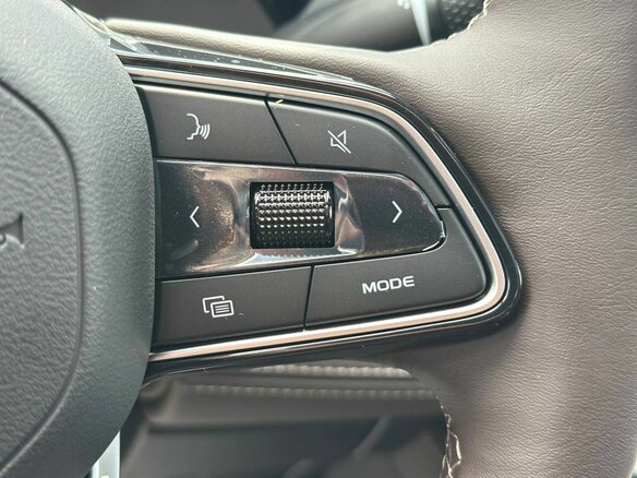 2026 Geely Monjaro (Xingyue L) I Рестайлинг 2 (China Market), чёрный, 4300000 рублей - вид 9