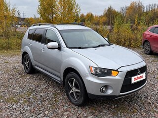 2011 Mitsubishi Outlander II Рестайлинг, серебристый, 875000 рублей, вид 2
