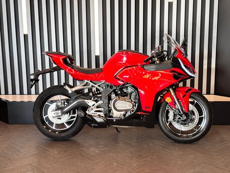 2026 QJMotor SRK 421 RR, красный, 629000 рублей, вид 2