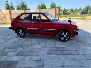1982 Toyota Starlet II (P60), красный, 420000 рублей, вид 2