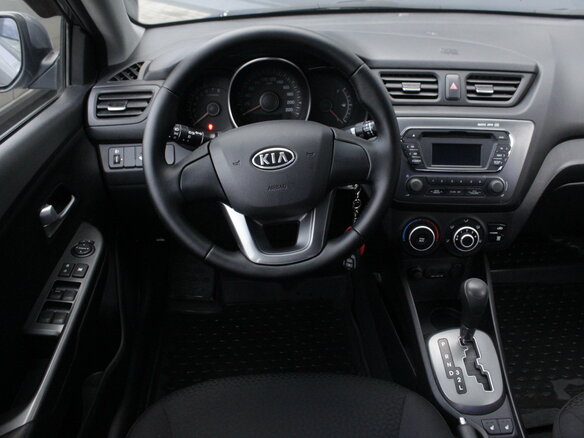 2012 Kia Rio 4-speed III, серый, 845000 рублей - вид 6