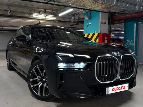 2022 BMW 7 серии 740d xDrive VII (G70), чёрный, 10100000 рублей, вид 2
