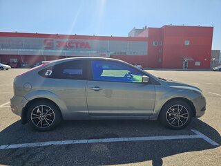 2010 Ford Focus II Рестайлинг, серый, 550000 рублей, вид 4