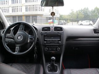 2012 Volkswagen Golf VI, серебристый, 820000 рублей, вид 5