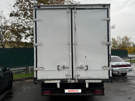 2012 Iveco Daily, белый, 2000000 рублей, вид 4