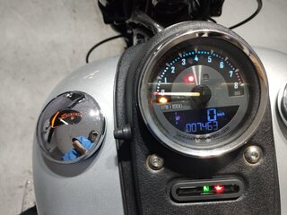 2011 Harley-Davidson Street Bob, серебристый, 845000 рублей, вид 5