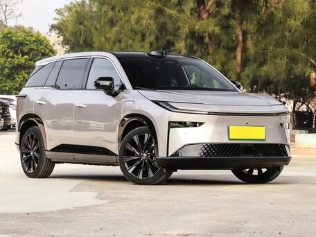 2026 Toyota bZ3X 58.3 kWh, серый, 2750000 рублей, вид 3