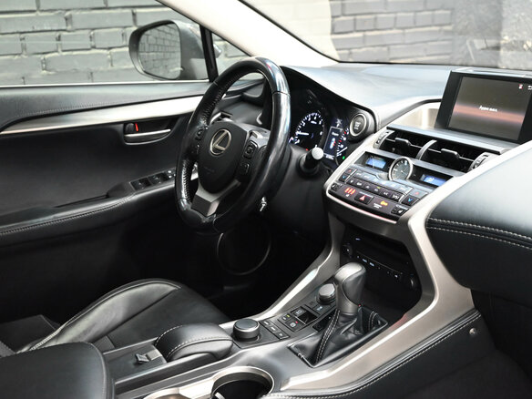 2015 Lexus NX 200t I, коричневый, 3095000 рублей - вид 10