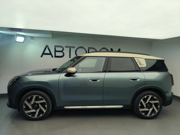 2025 Mini Countryman S III, зелёный, 6250000 рублей - вид 1