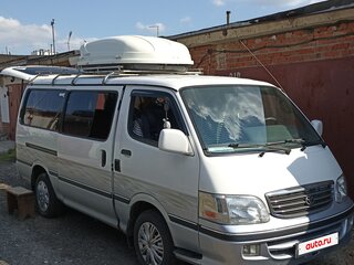 2001 Toyota HiAce H100, белый, 980000 рублей, вид 4