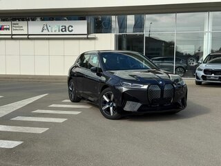 2023 BMW iX xDrive40 I (I20), серый, 8990000 рублей, вид 1