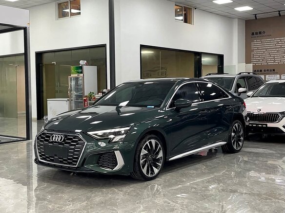 2022 Audi A3 35 TFSI Long IV (8Y), зелёный, 1980000 рублей