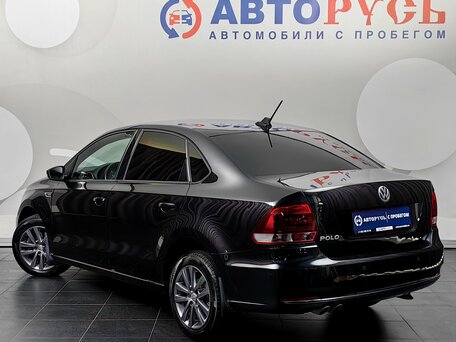2019 Volkswagen Polo V Рестайлинг, чёрный, 1323000 рублей, вид 2
