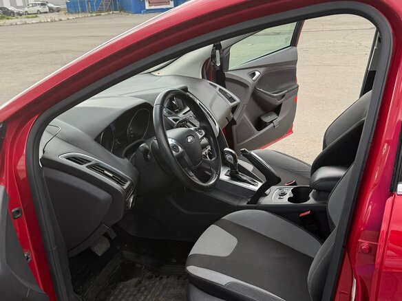 2012 Ford Focus III, красный, 750000 рублей - вид 9