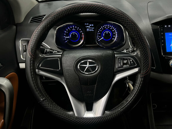 2014 JAC S5 (Eagle) I, чёрный, 650000 рублей - вид 7
