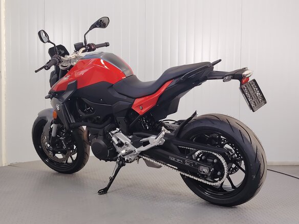 2024 BMW F 900 R, красный, 1049000 рублей - вид 5