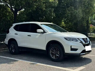 2022 Nissan X-Trail III Рестайлинг, белый, 2000004 рублей, вид 3
