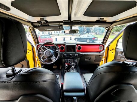 2020 Jeep Wrangler IV (JL), жёлтый, 4850000 рублей, вид 5