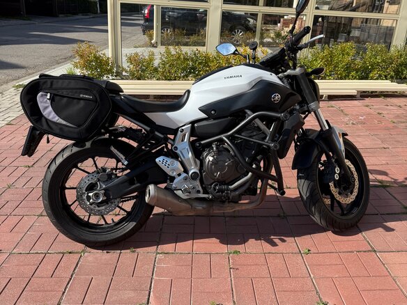 2014 Yamaha MT-07 (FZ-07), белый - вид 5