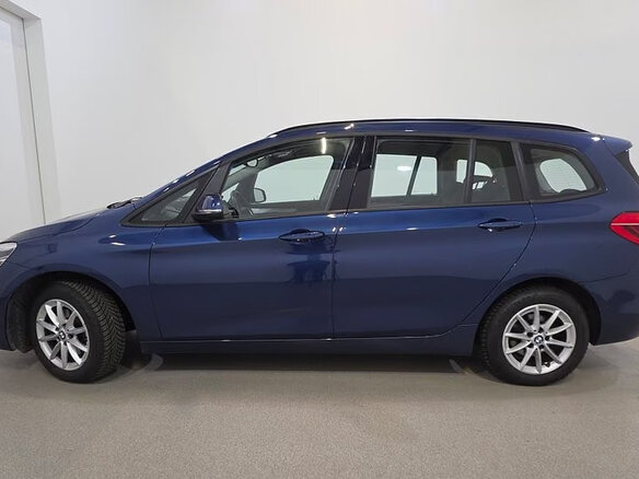 2022 BMW 2 серии Gran Tourer Gran Tourer 216d F46 Рестайлинг, синий, 2502702 рублей - вид 2