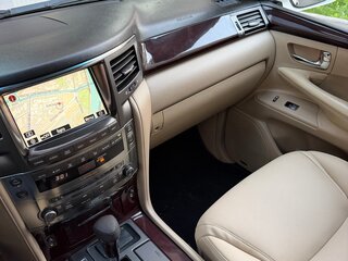2008 Lexus LX 570 III, белый, 2550000 рублей, вид 5