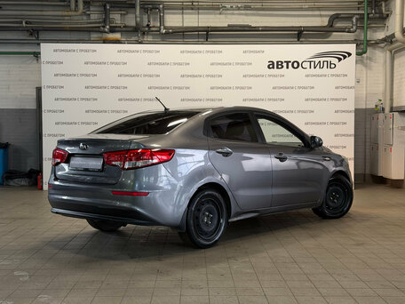 2015 Kia Rio III Рестайлинг, серый, 459000 рублей, вид 5