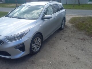 2019 Kia Ceed III, серебристый, 1500000 рублей, вид 2