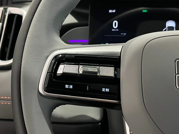 2026 Geely Galaxy M7, белый - вид 17