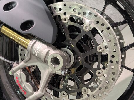 2026 Ducati Streetfighter V2, красный, 2690000 рублей, вид 2