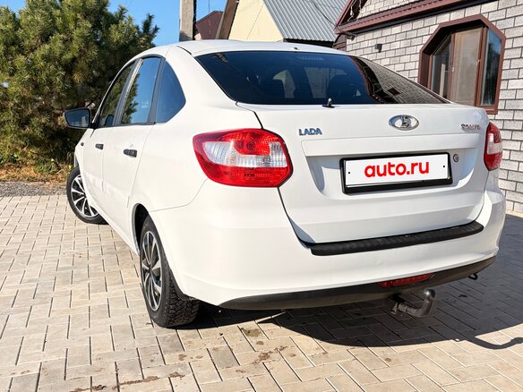 2017 Lada (ВАЗ) Granta I, белый, 365000 рублей - вид 7