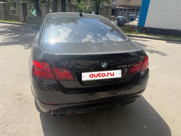 2012 BMW 5 серии 530d xDrive VI (F10/F11/F07), чёрный, 2100000 рублей - вид 3