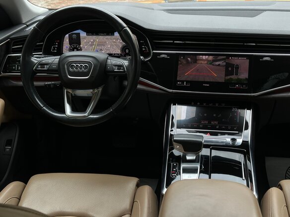 2018 Audi Q8 55 TFSI I (4M), синий, 3900000 рублей - вид 12