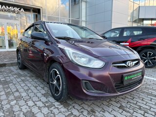 2013 Hyundai Solaris I, фиолетовый, 539000 рублей, вид 3