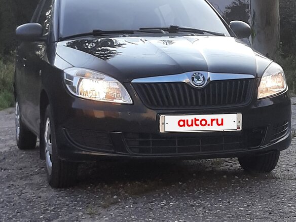 2010 Skoda Fabia II Рестайлинг, чёрный, 450000 рублей