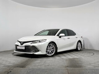 2019 Toyota Camry VIII (XV70), белый, 2415000 рублей, вид 1