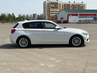 2017 BMW 1 серии 118i II (F20/F21) Рестайлинг 2, белый, 1550000 рублей, вид 4