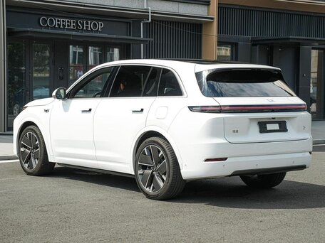 2025 Li Auto (Lixiang) L7 52.3 kWh I Рестайлинг, белый, 7255000 рублей, вид 5