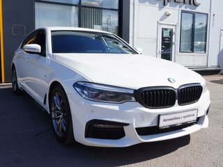 2019 BMW 5 серии 530i xDrive VII (G30/G31/G38), белый, 2850000 рублей, вид 3