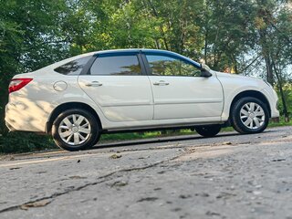 2019 Lada (ВАЗ) Granta I Рестайлинг, белый, 515000 рублей, вид 3