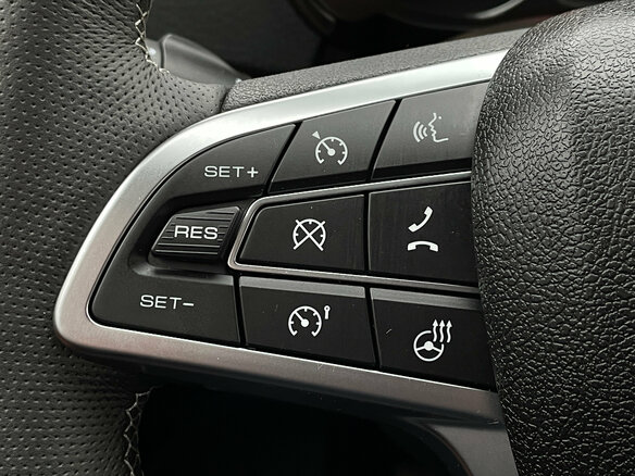 2025 Lada (ВАЗ) Vesta SW Cross I Рестайлинг (NG), серый, 1670000 рублей - вид 17