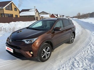2017 Toyota RAV4 IV (XA40) Рестайлинг, коричневый, 2500000 рублей, вид 1