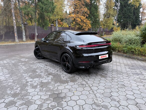 2025 Porsche Cayenne GTS Coupé III Рестайлинг, чёрный, 21900000 рублей - вид 4