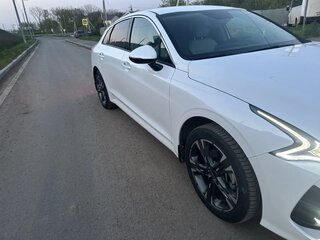 2023 Kia K5 III, белый, 3300000 рублей, вид 1