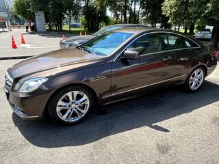 2013 Mercedes-Benz E-Класс 200 7G-Tronic IV (W212, S212, C207), коричневый, 2500000 рублей, вид 1