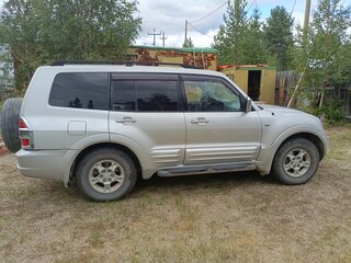 2001 Mitsubishi Montero III, серебристый, 600000 рублей, вид 5