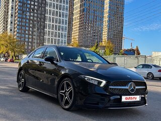 2020 Mercedes-Benz A-Класс 200 IV (W177), чёрный, 2700000 рублей, вид 1