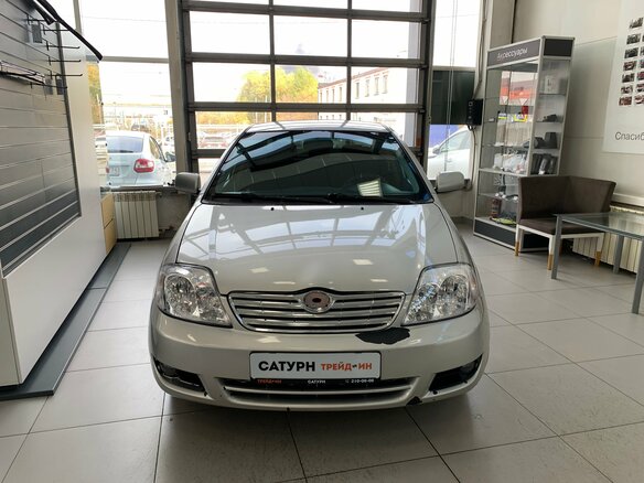 2005 Toyota Corolla IX (E120, E130) Рестайлинг, серебристый, 370000 рублей - вид 1